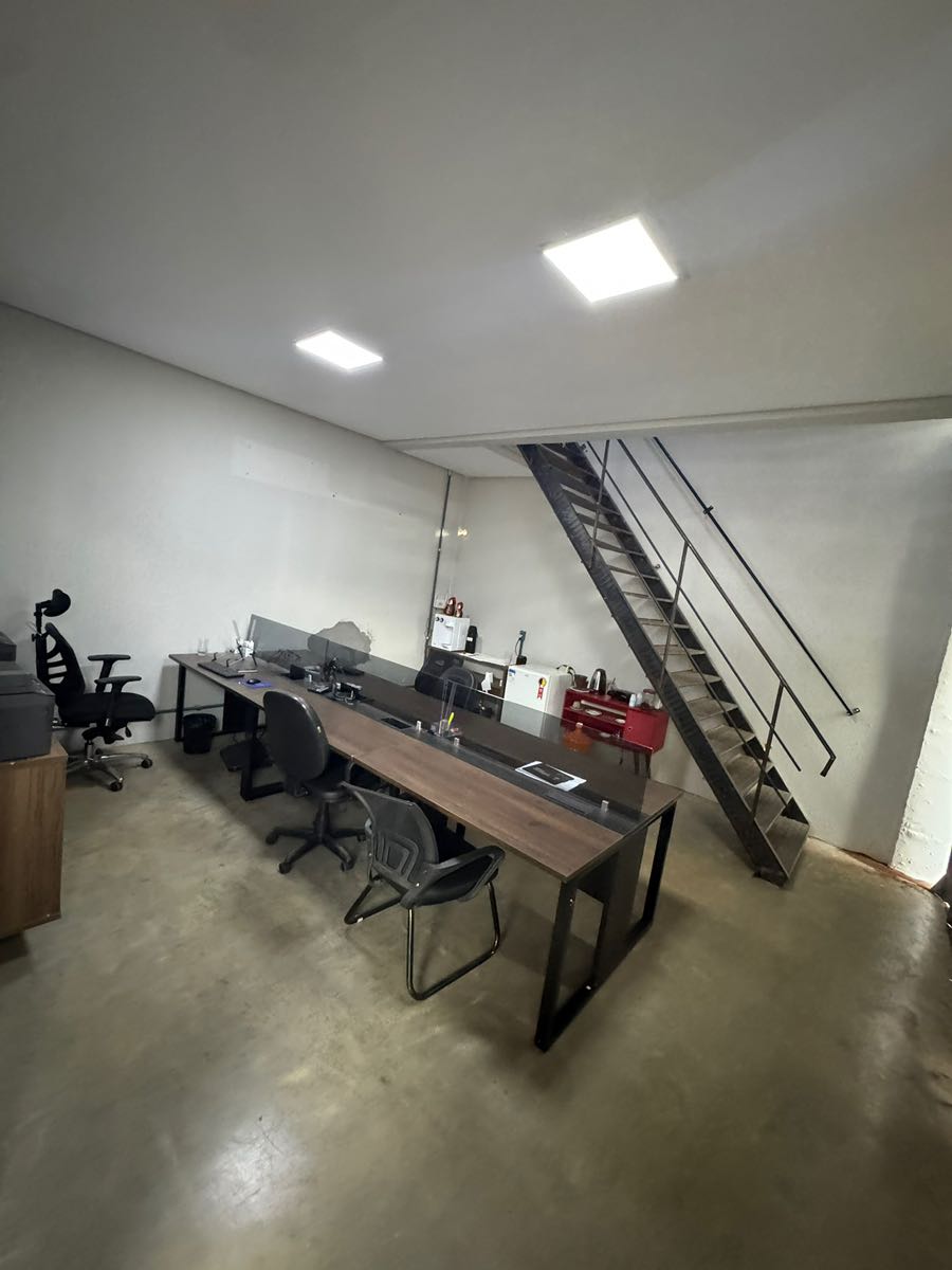 Galpão para aluguel no Distrito Industrial: 