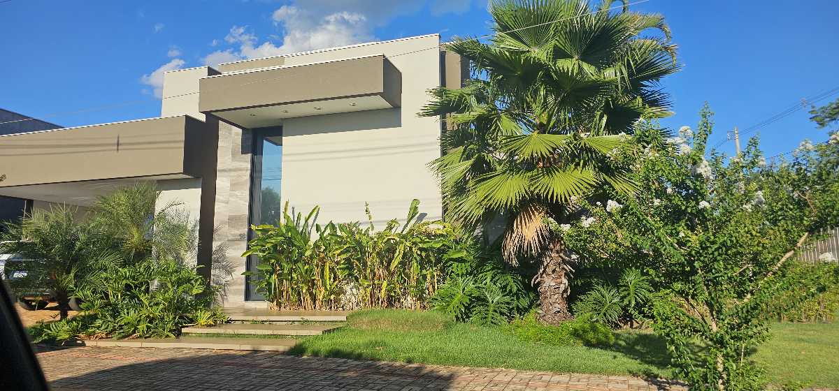 Casa à venda no Jardim Royal Boulevard do Cerrado: 