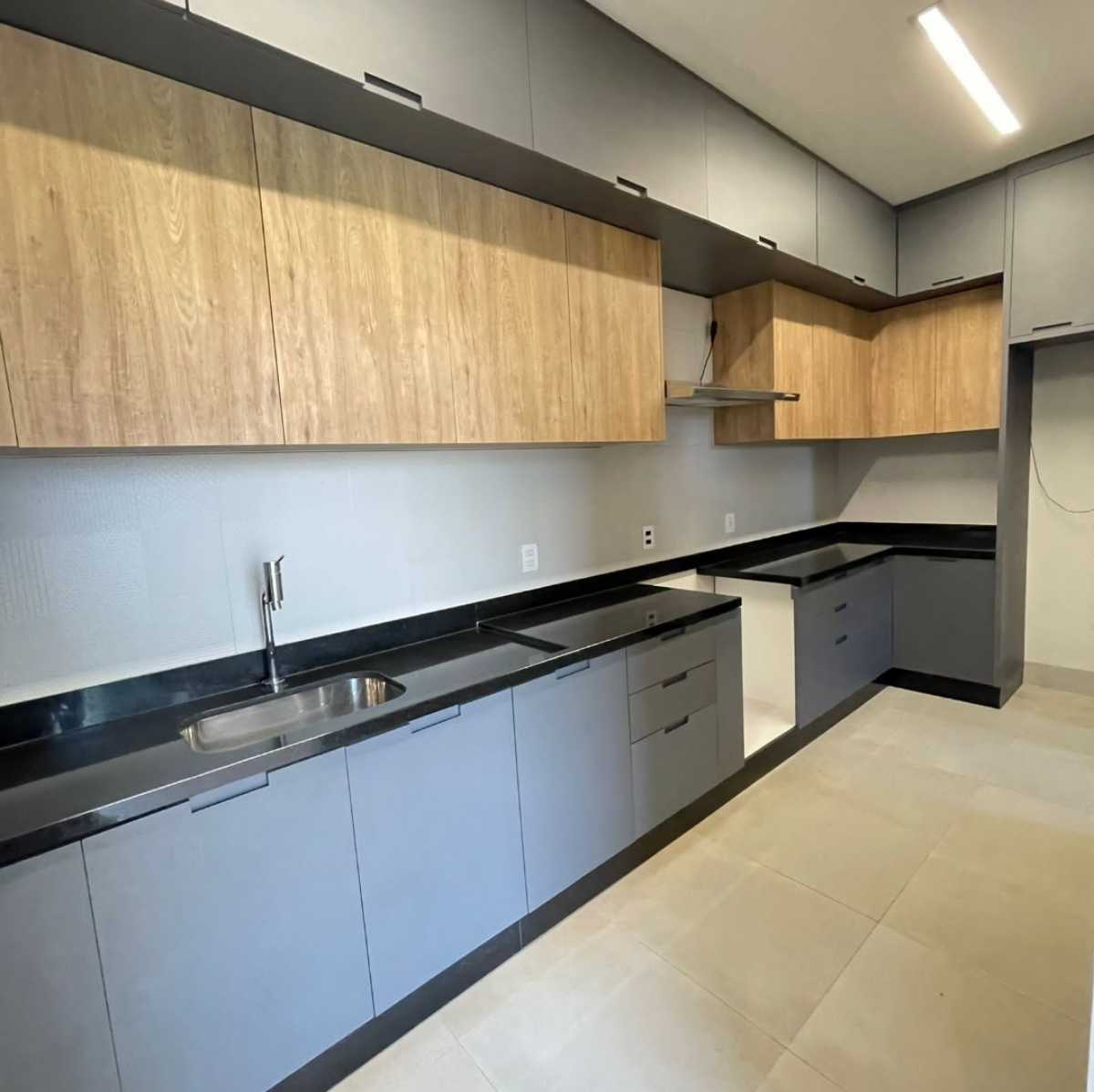 Casa à venda no Jardim Royal Boulevard do Cerrado: 