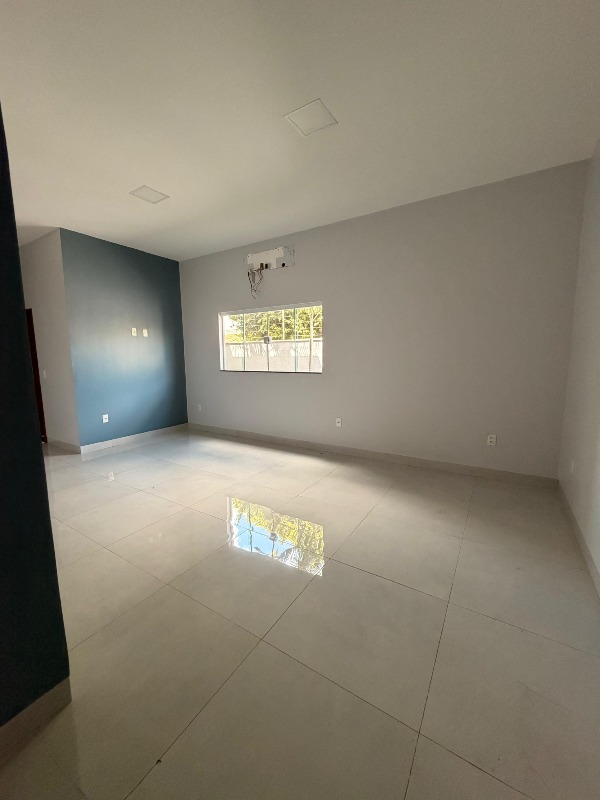 Casa à venda no Jardim Tancredo Neves: 