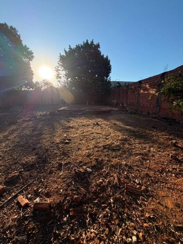 Lote à venda no Jardim Iguassu II: 