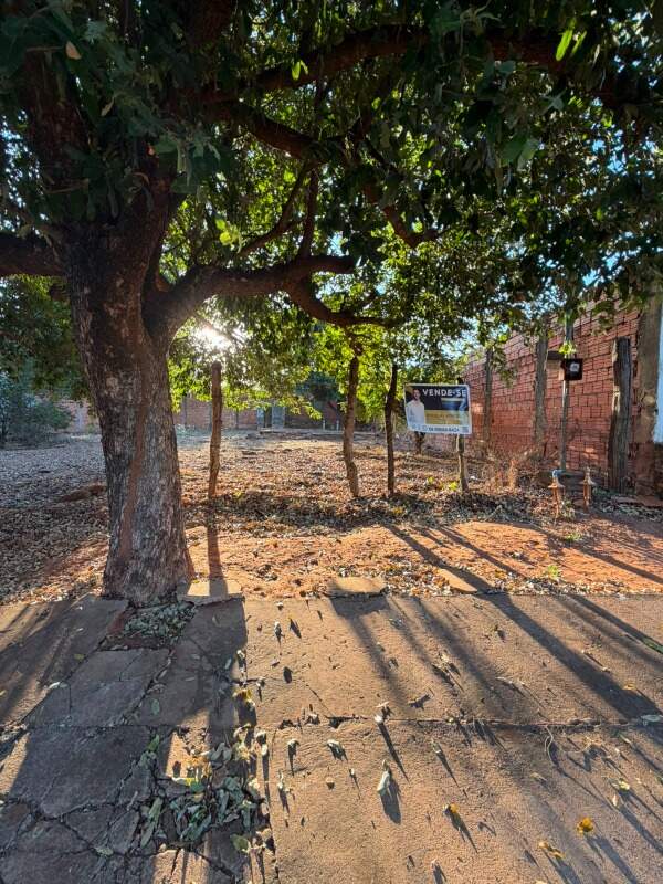 Lote à venda no Jardim Iguassu II: 