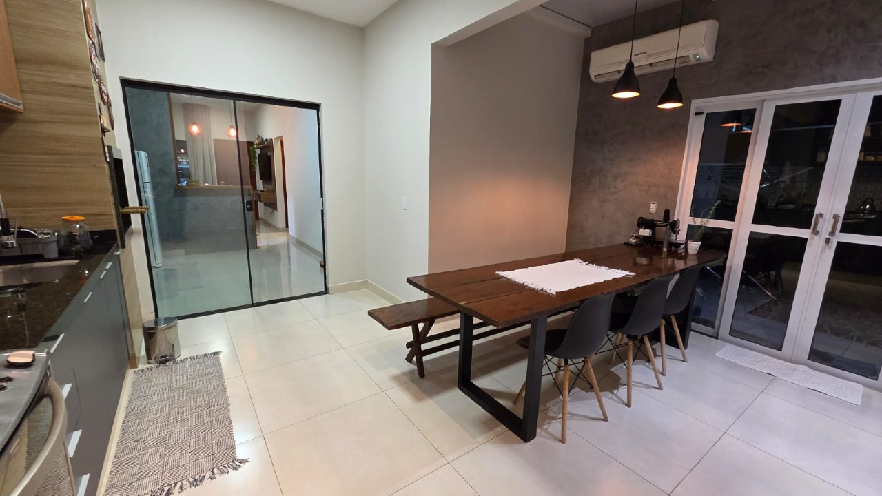 Casa à venda no Setor Residencial Granville I: 