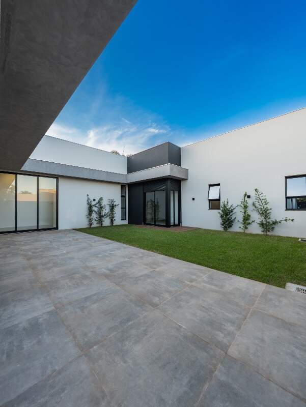 Casa à venda no Jardim Royal Boulevard do Cerrado: 