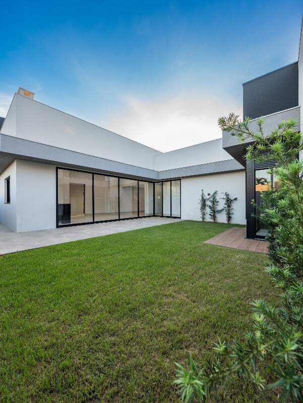 Casa à venda no Jardim Royal Boulevard do Cerrado: 