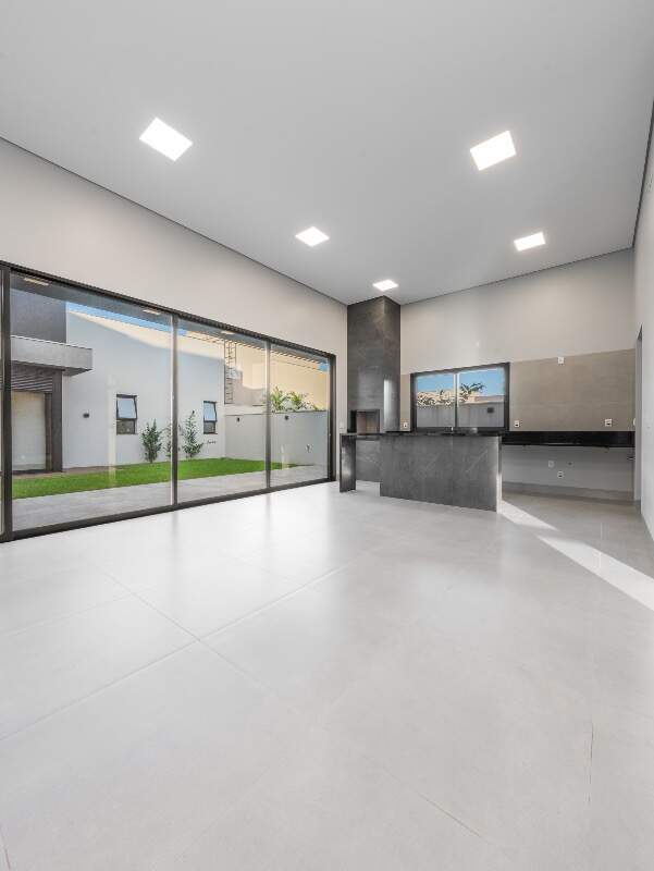 Casa à venda no Jardim Royal Boulevard do Cerrado: 