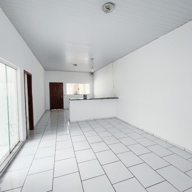 Casa para aluguel no Cidade Salmen: 