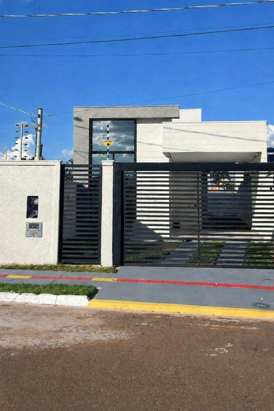 Casa à venda no Loteamento Parque das Rosas: 