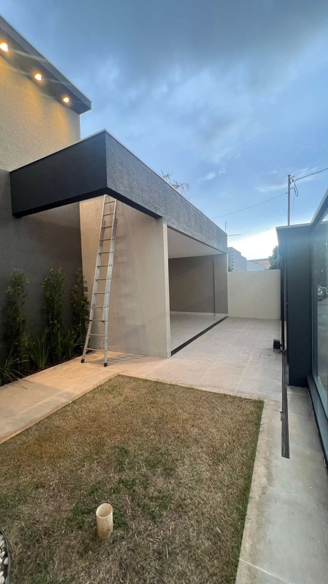 Casa para aluguel no Parque Sagrada Família: 