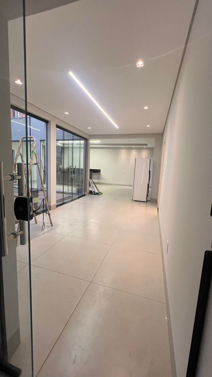 Casa para aluguel no Parque Sagrada Família: 