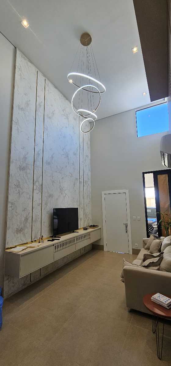 Casa para aluguel no Setor Residencial Granville I: 