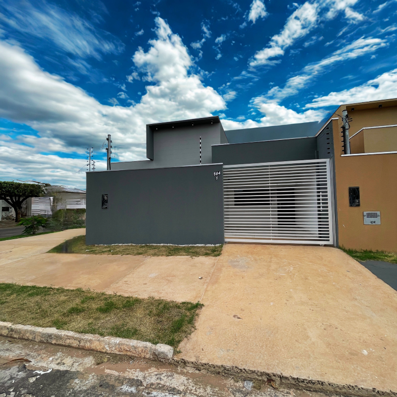 Casa à venda no Jardim Tropical: 