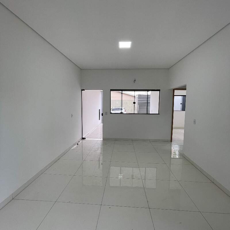 Casa à venda no Jardim Tropical: 