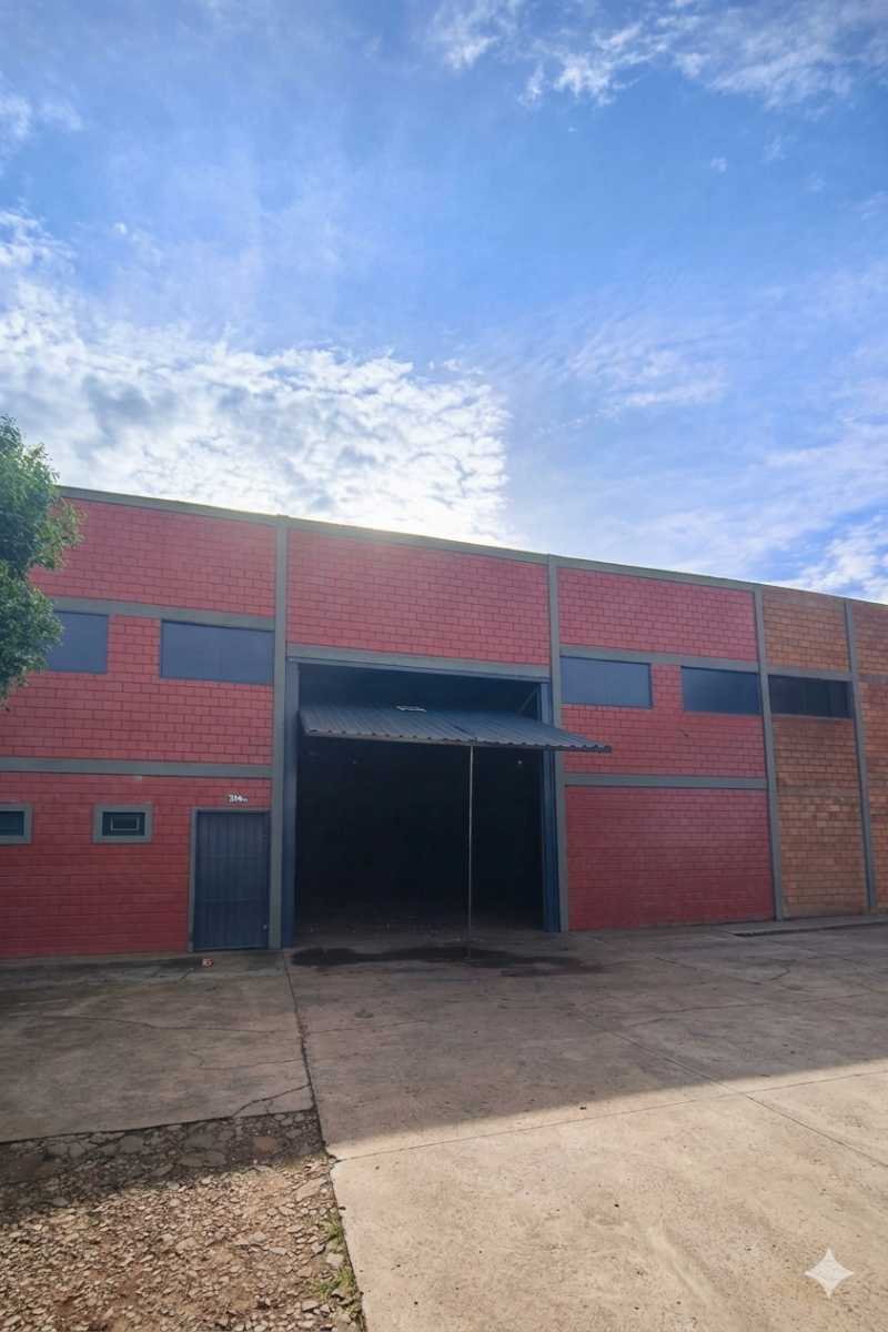 Galpão para aluguel no Vila Salmem: 