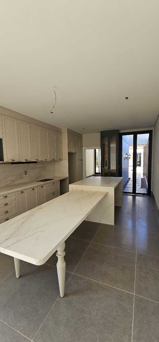 Casa à venda no Setor Residencial Granville I: 