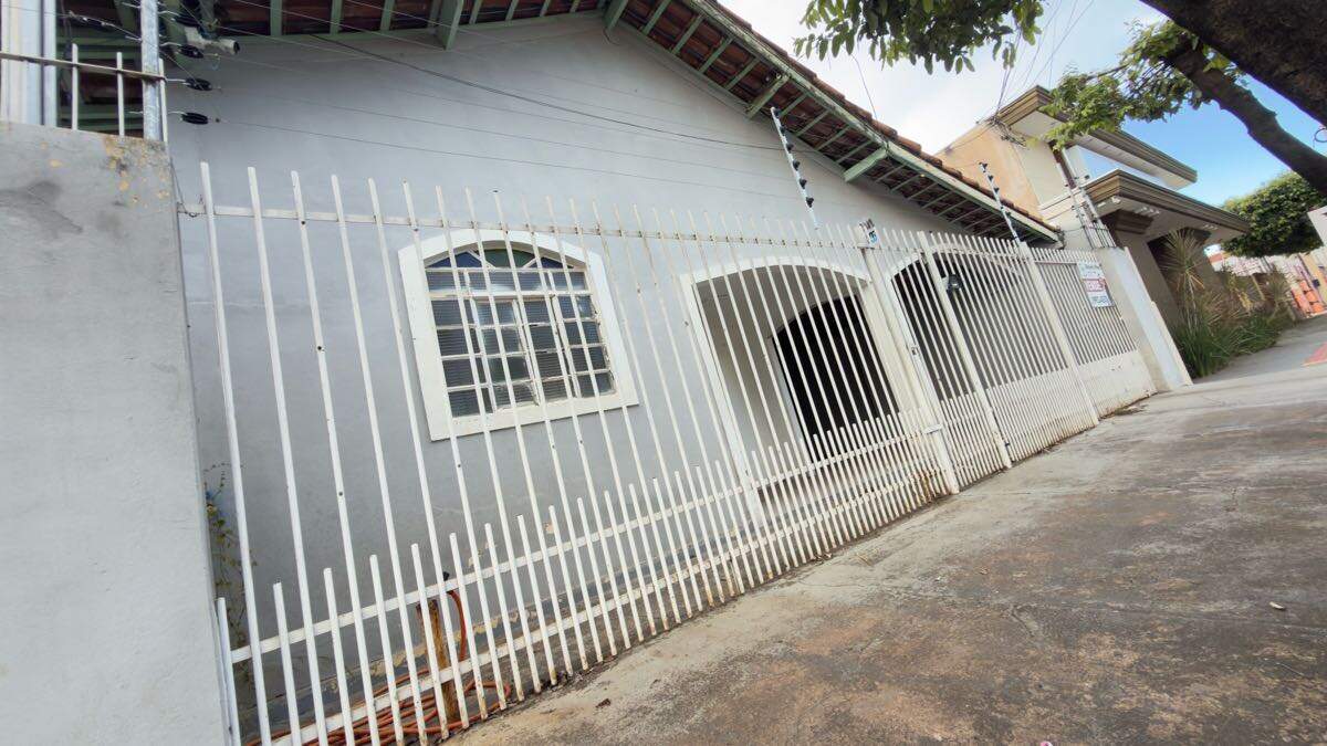 Casa à venda no Loteamento Cellos: 