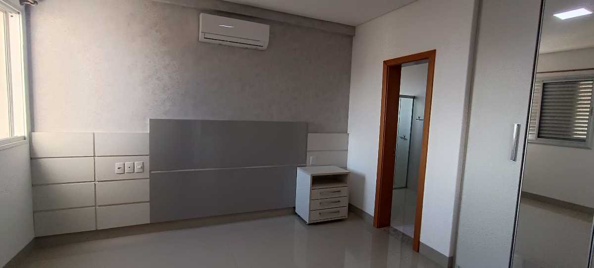 Apartamento para aluguel no Edifício Araucária: 
