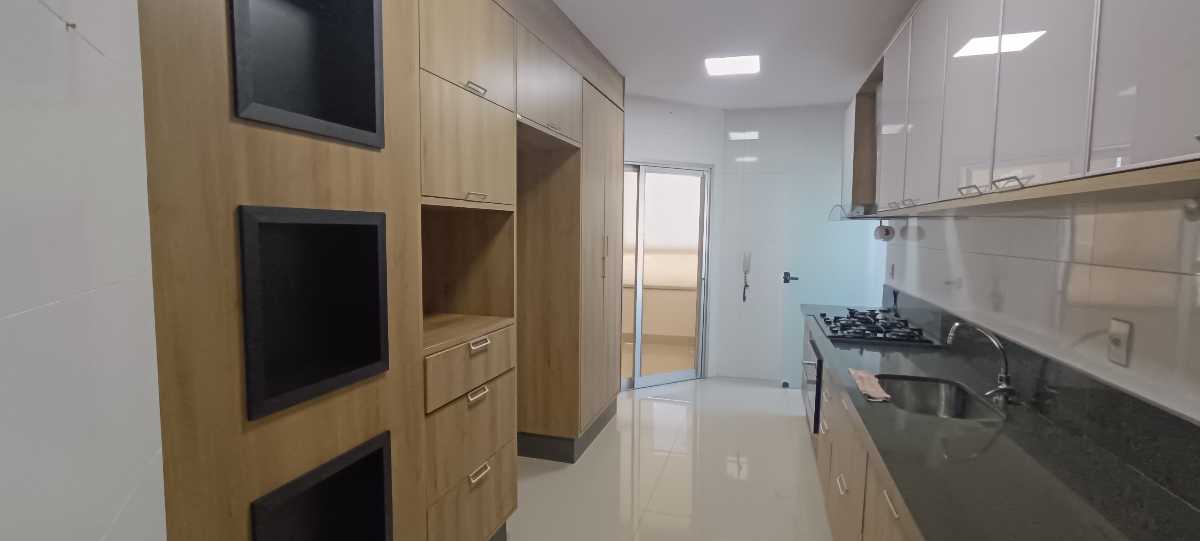 Apartamento para aluguel no Edifício Araucária: 