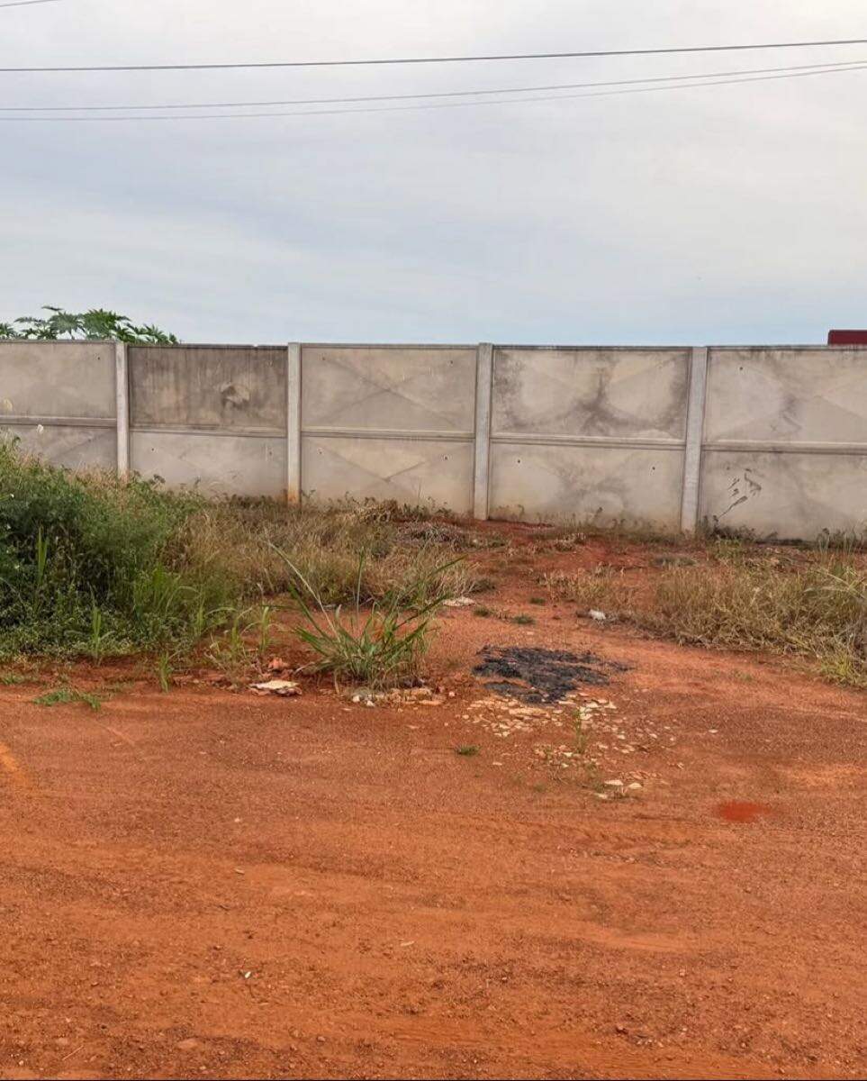 Lote à venda no Parque Sagrada Família: 
