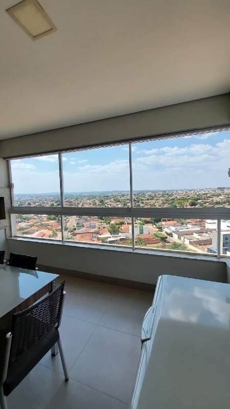 Apartamento à venda no Edifício Caravaggio - Próx. Shopping : 