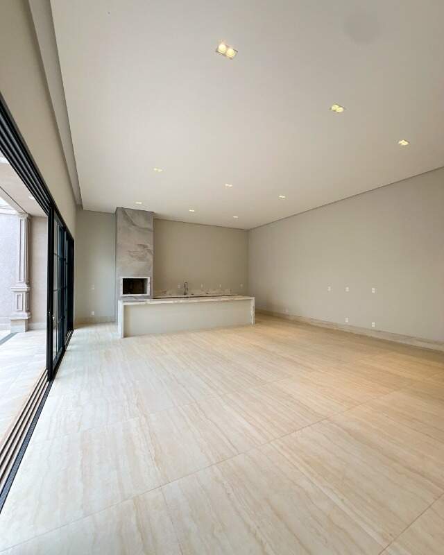 Casa para aluguel no Jardim Royal Boulevard do Cerrado: 