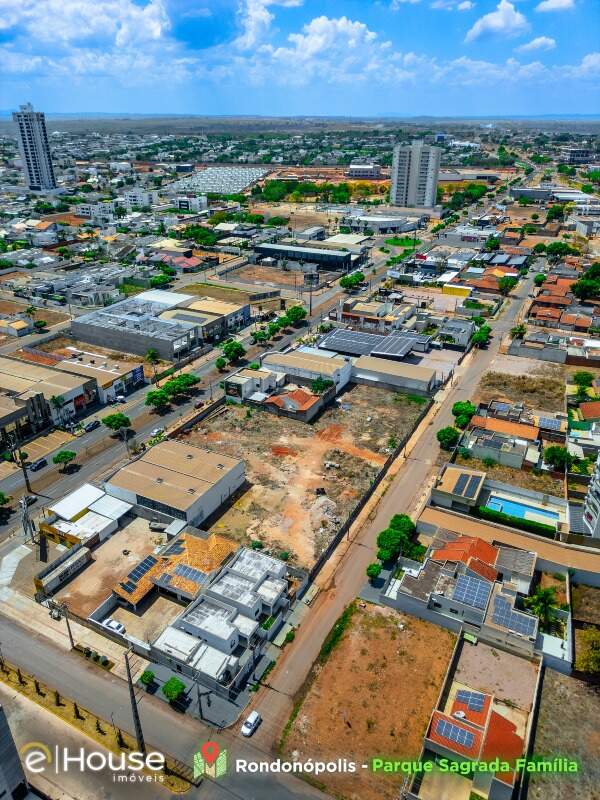 Lote à venda no Parque Sagrada Família: 