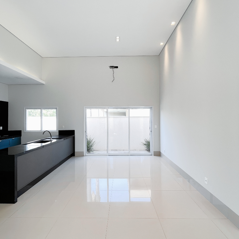 Casa para aluguel no Jardim Village do Cerrado: 2. Sala de Jantar