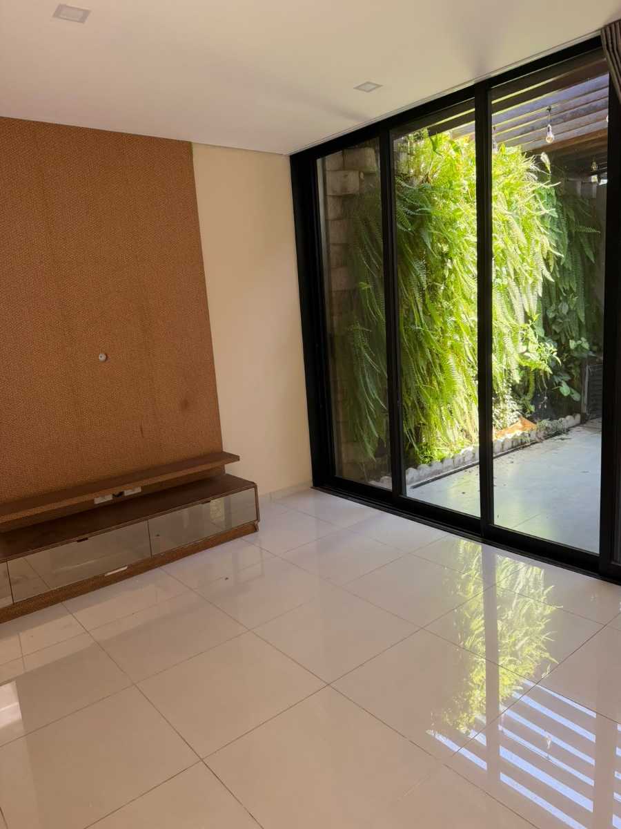 Casa para aluguel no Condomínio Vale dos Jacarandás: 