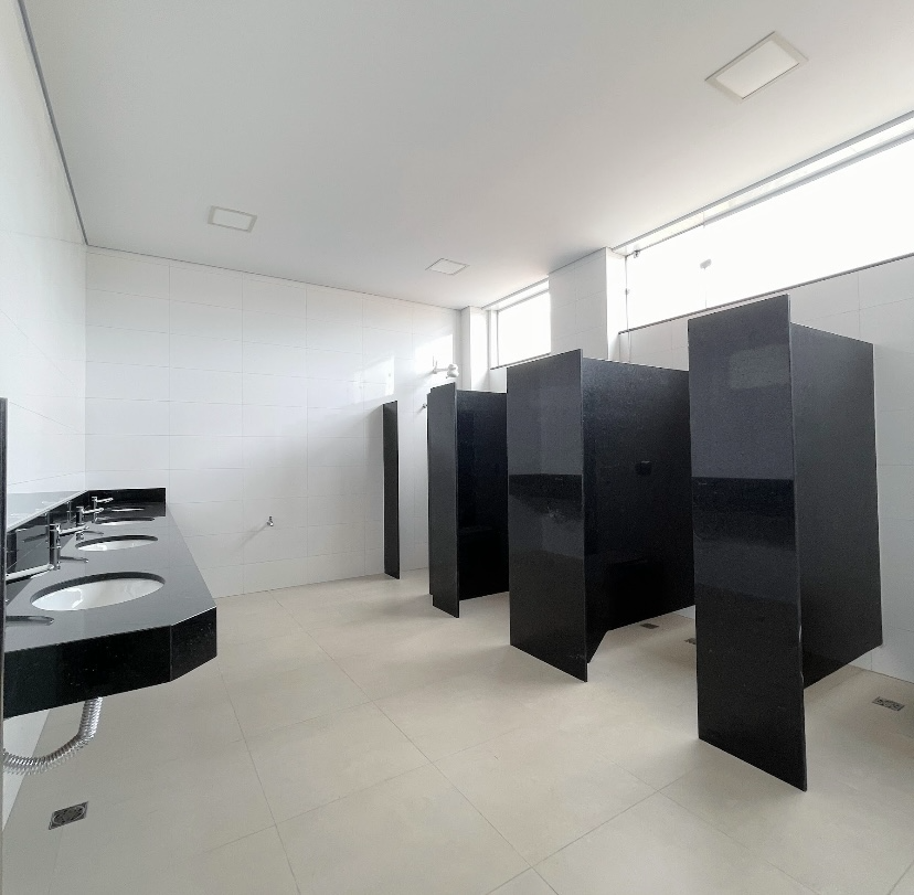 Sala para aluguel no Centro: 3. W.c