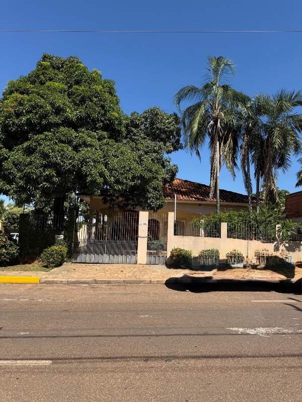 Casa à venda no Jardim Guanabara: frente da casa