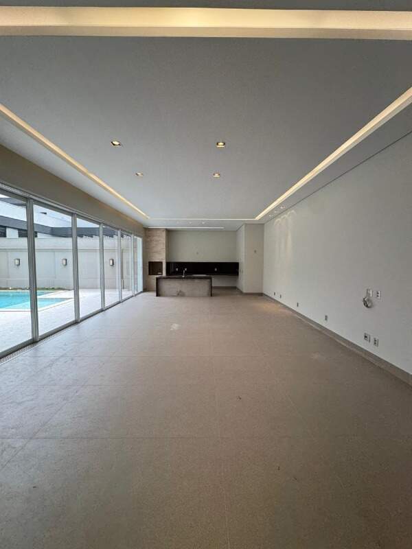 Casa à venda no Jardim Royal Boulevard do Cerrado: 