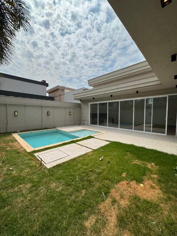 Casa à venda no Jardim Royal Boulevard do Cerrado: 