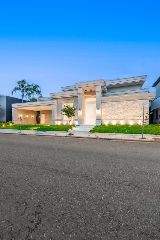 Casa à venda no Jardim Royal Boulevard do Cerrado: 