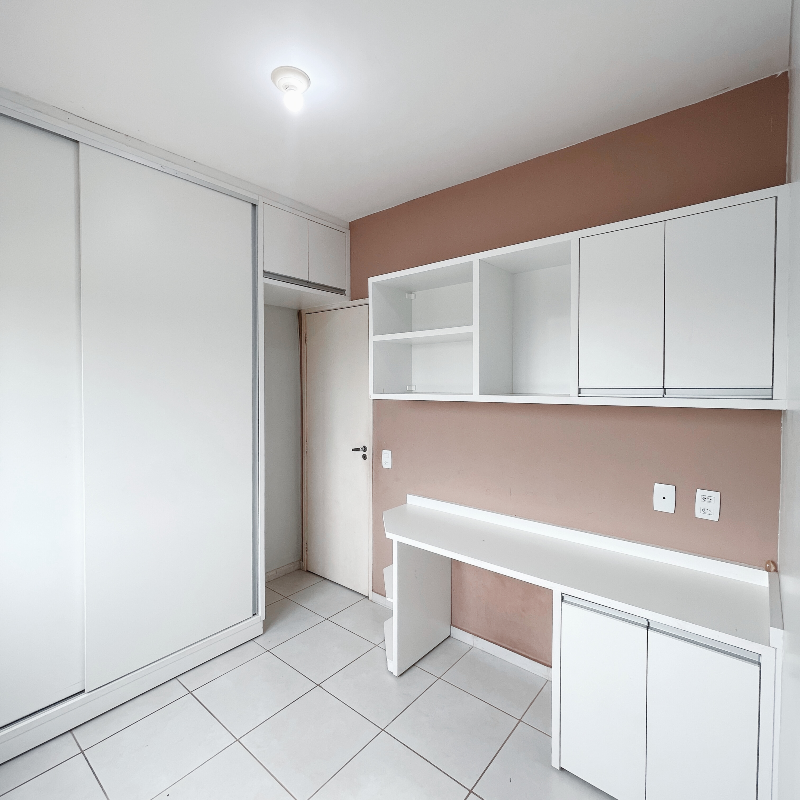 Apartamento à venda no Centro: 6. Quarto 2