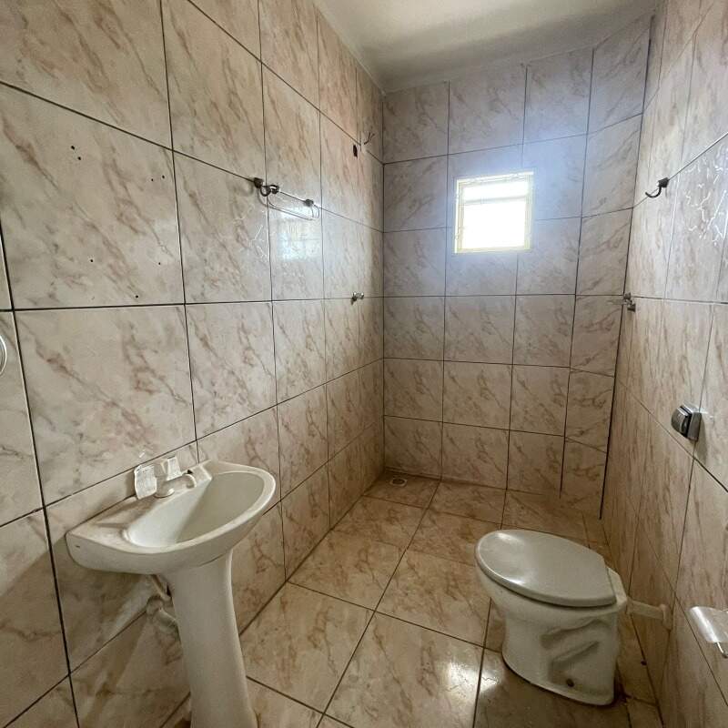 Kitnet para aluguel no Jardim Serra Dourada I: 