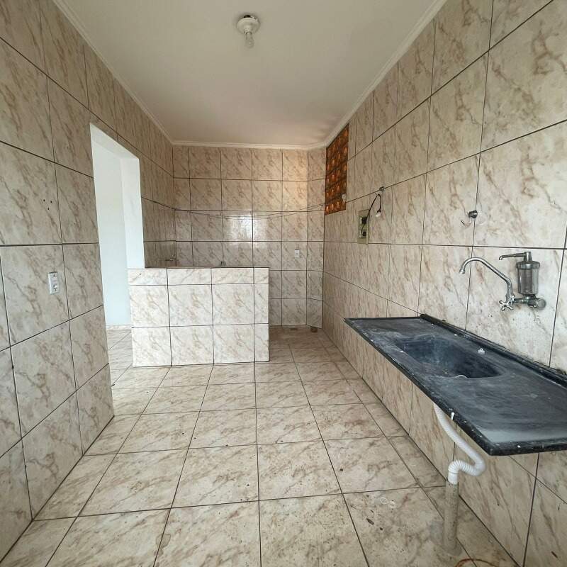 Kitnet para aluguel no Jardim Serra Dourada I: 