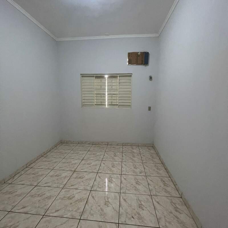 Kitnet para aluguel no Jardim Serra Dourada I: 