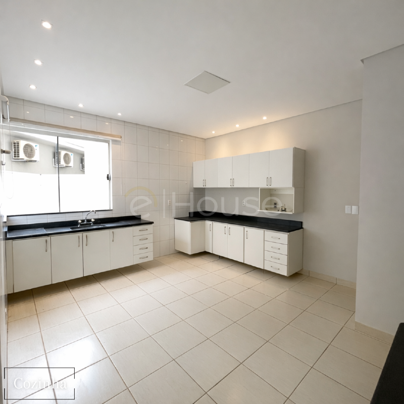 Casa para aluguel no Vila Goulart III: 