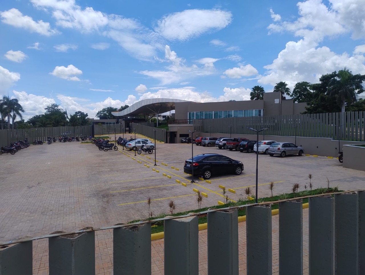 Lote em condomínio à venda no Condomínio do Bosque II: 