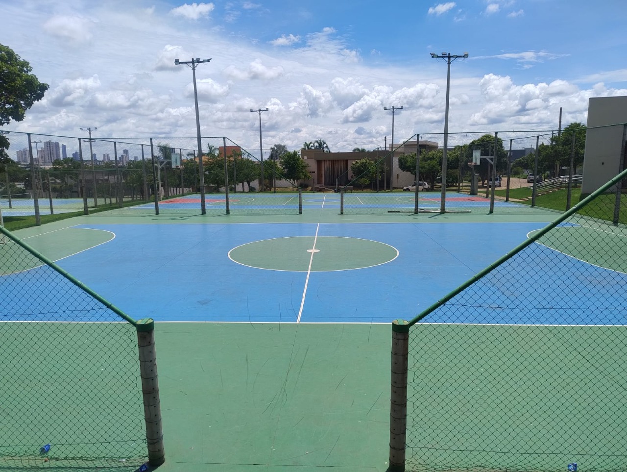 Lote em condomínio à venda no Condomínio do Bosque II: 