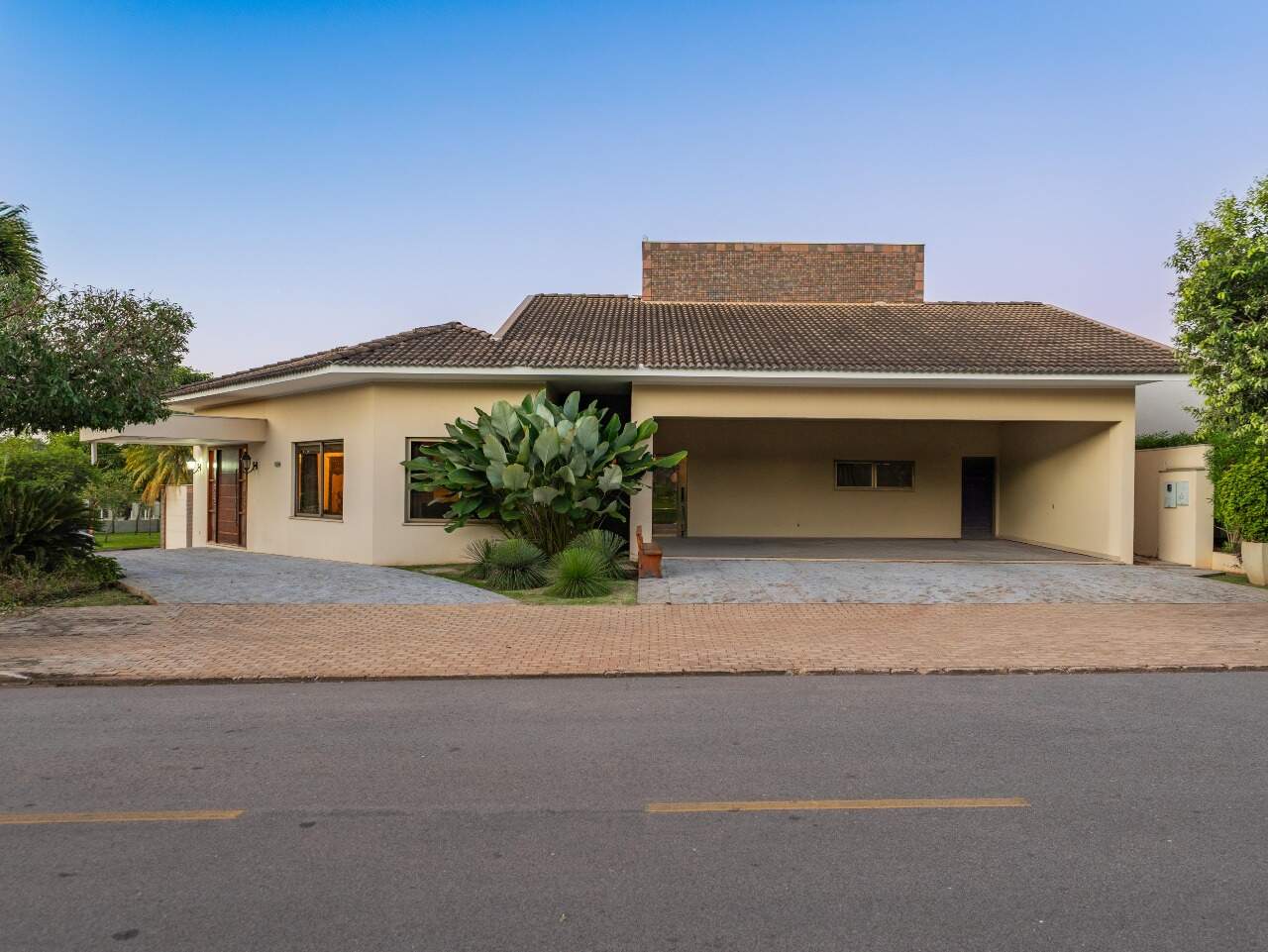 Casa à venda no Vila Goulart: garagem