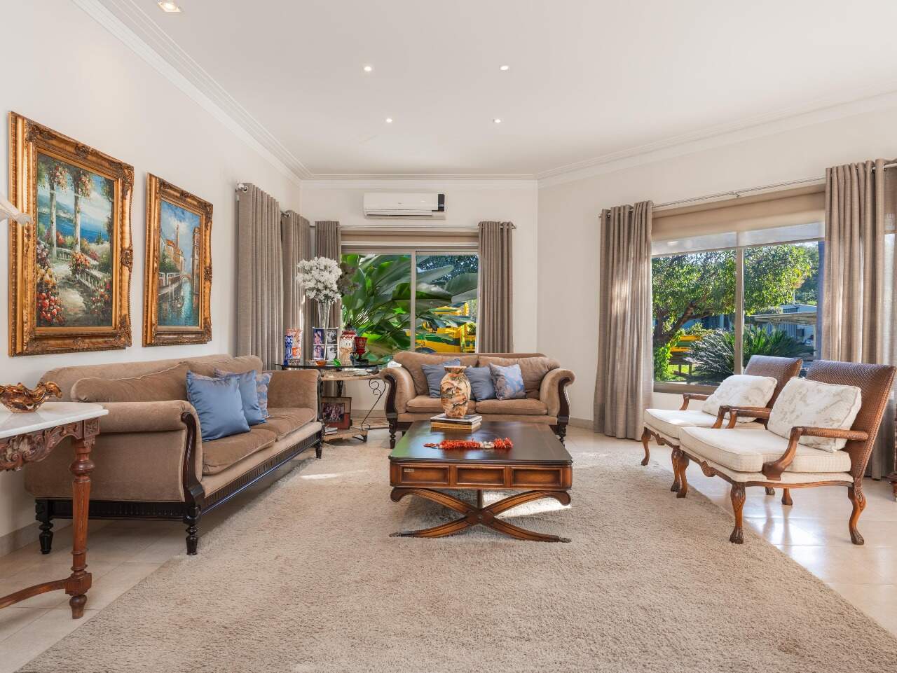 Casa à venda no Vila Goulart: sala de estar