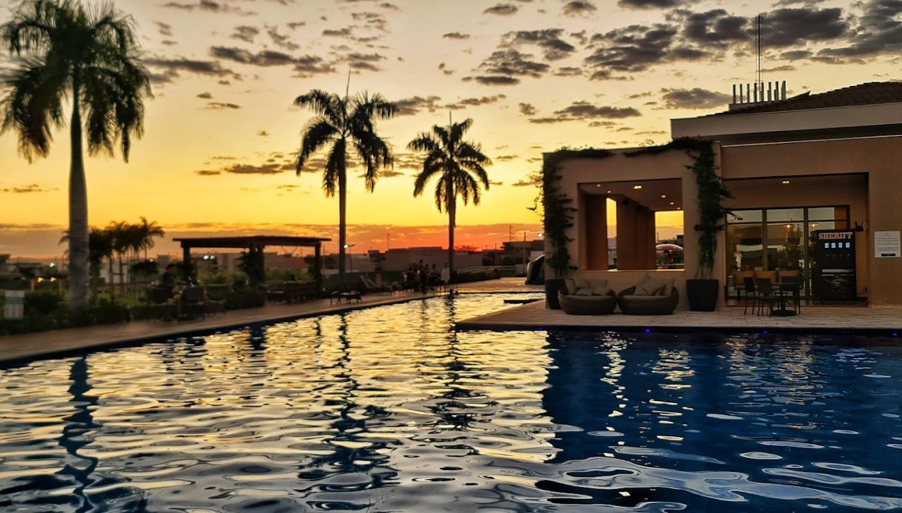 Lote em condomínio à venda no Jardim Royal Boulevard do Cerrado: 