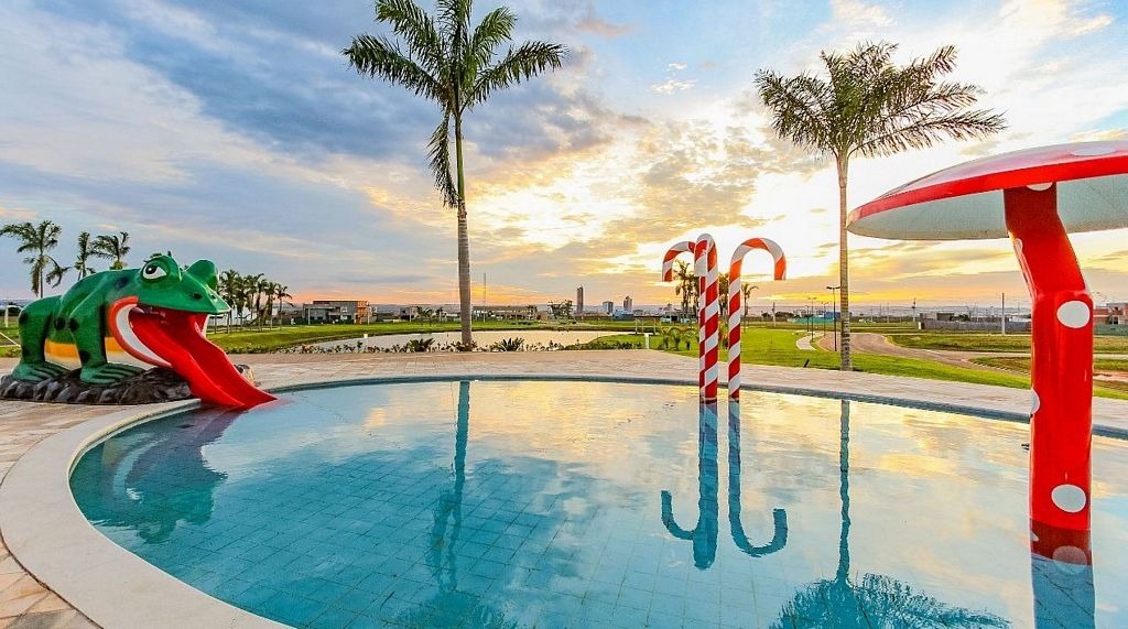 Lote em condomínio à venda no Jardim Royal Boulevard do Cerrado: 