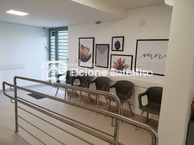 Casa Comercial para aluguel no OSVALDO REZENDE: 