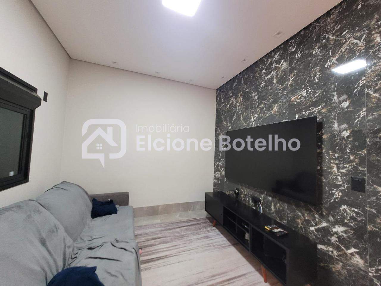 Casa à venda no JARDIM INCONFIDENCIA: 