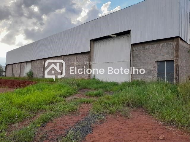 BARRACÃO para aluguel no DISTRITO INDUSTRIAL: 