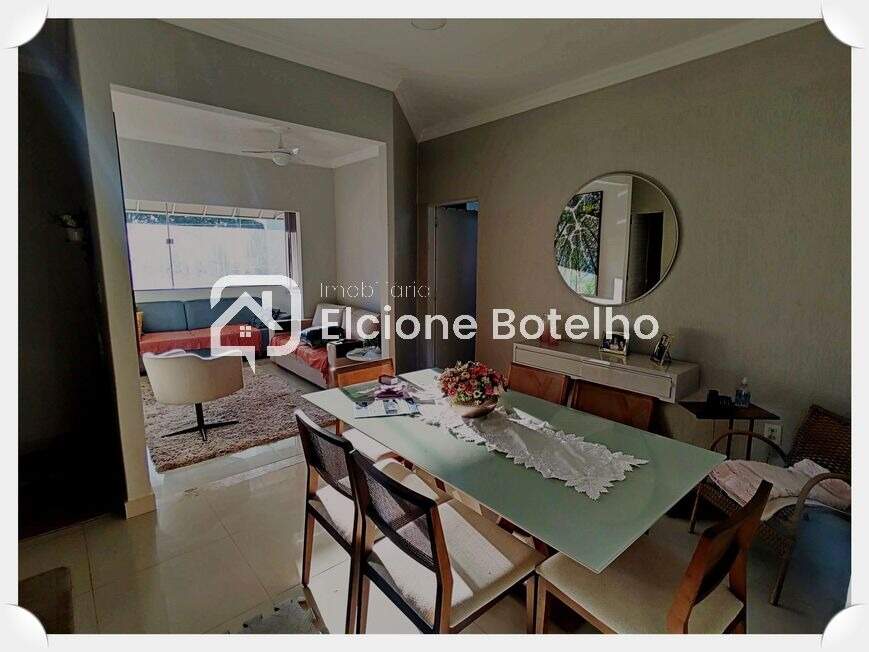Casa à venda no SEGISMUNDO PEREIRA: 