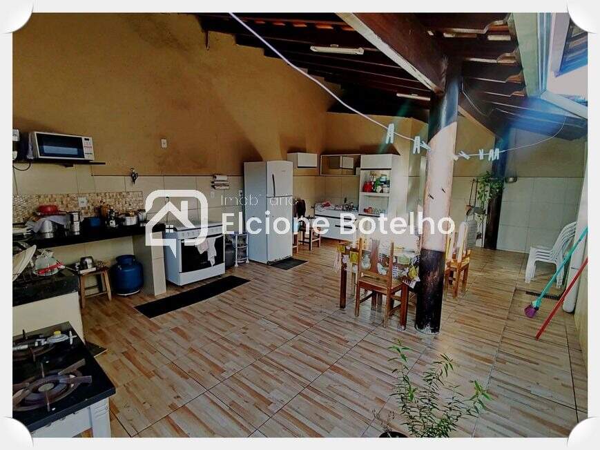 Casa à venda no PLANALTO: 