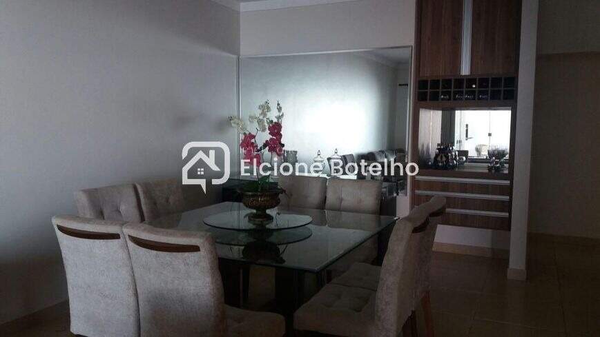 Casa à venda no NOVA UBERLANDIA: 